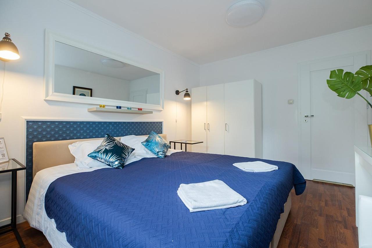 Unit Rooms Warszawa By Metro Rondo Onz Short Rent Idealne Pokoje Na Nocleg W Warszawie Kültér fotó