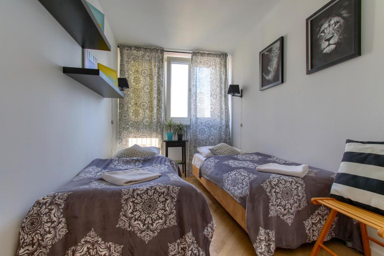 Unit Rooms Warszawa By Metro Rondo Onz Short Rent Idealne Pokoje Na Nocleg W Warszawie Kültér fotó