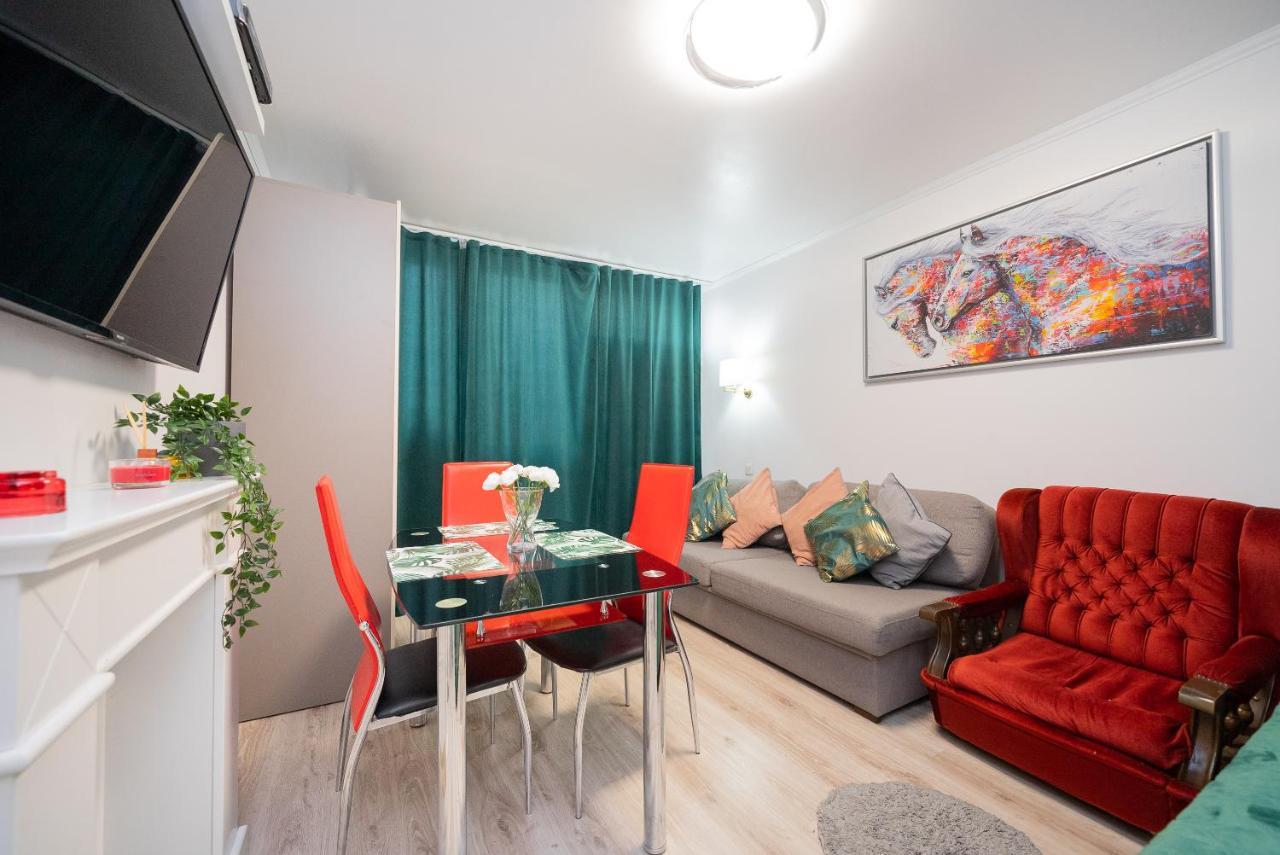 Unit Rooms Warszawa By Metro Rondo Onz Short Rent Idealne Pokoje Na Nocleg W Warszawie Kültér fotó