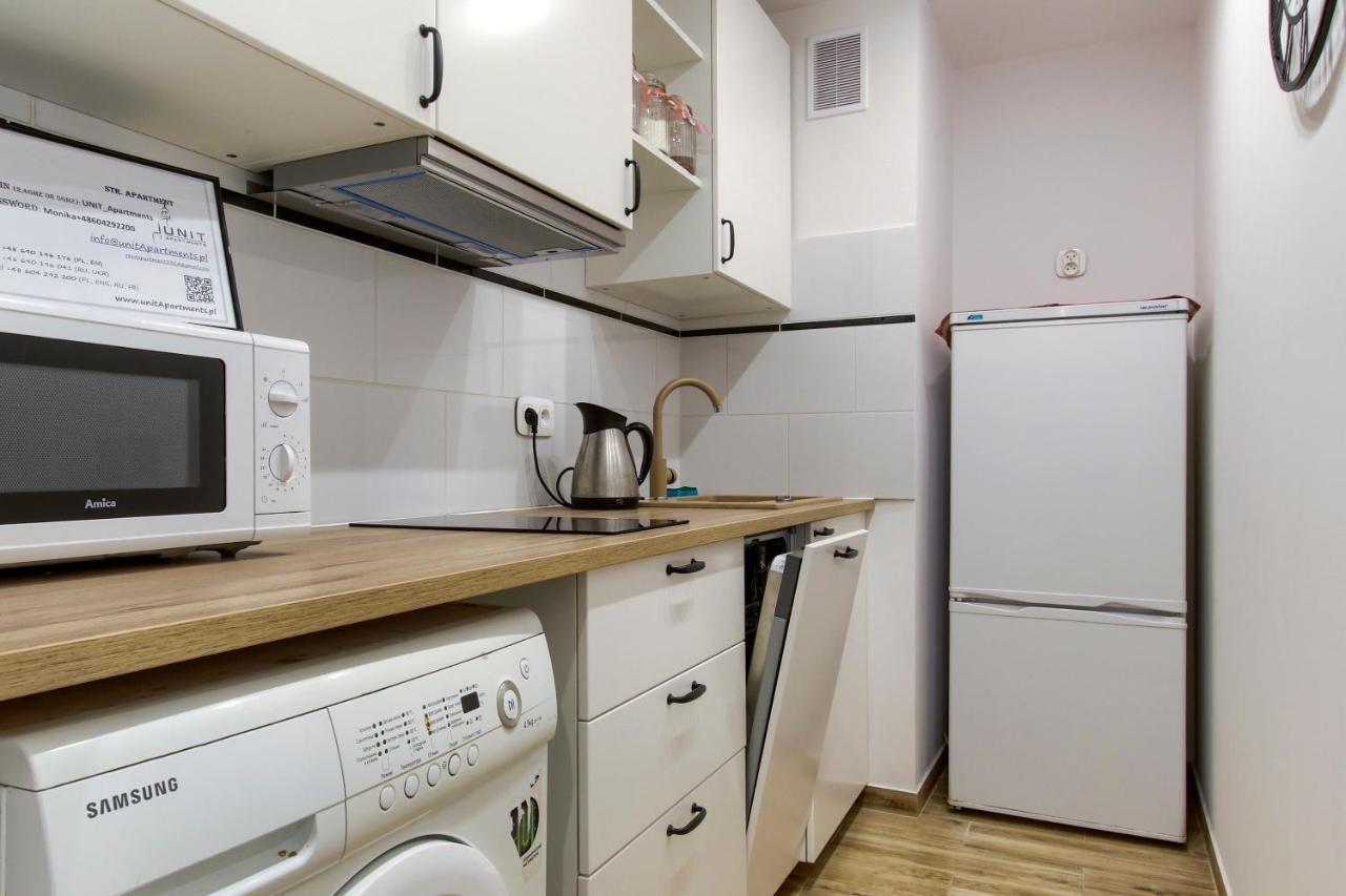 Unit Rooms Warszawa By Metro Rondo Onz Short Rent Idealne Pokoje Na Nocleg W Warszawie Kültér fotó
