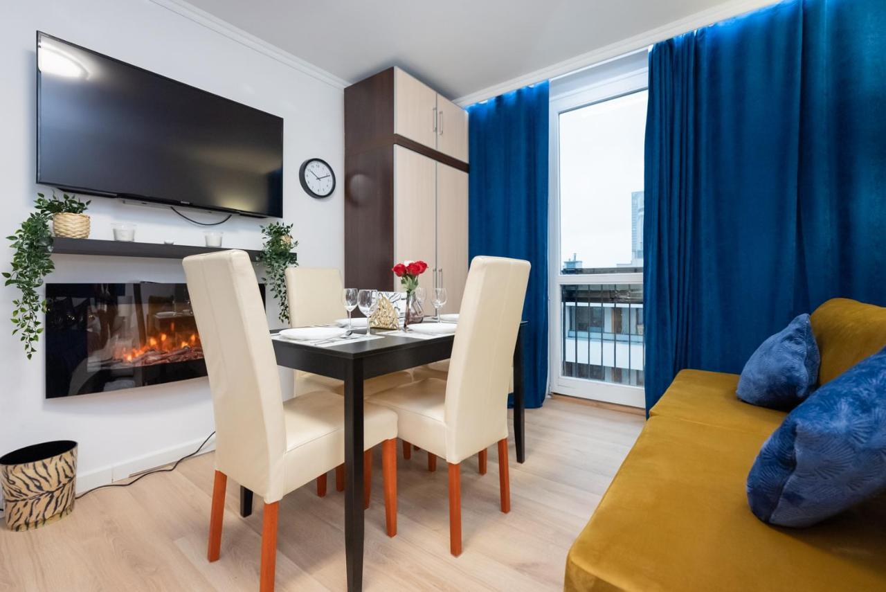 Unit Rooms Warszawa By Metro Rondo Onz Short Rent Idealne Pokoje Na Nocleg W Warszawie Kültér fotó